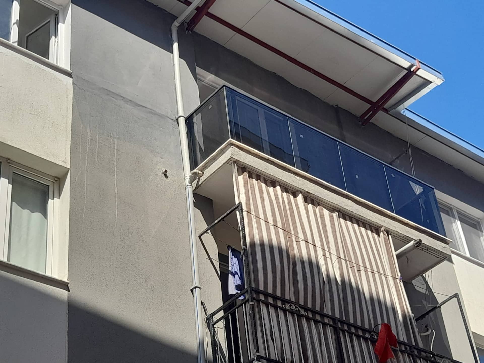 Alüminyum Cam Korkuluk Yeşilova Bornova Alüminyum Cam Korkuluk Yeşilova Bornova - İzmir Bornova profesyonel montaj | Günsan Alüminyum