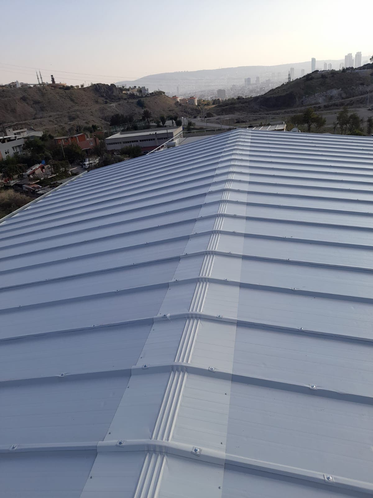 İzmir Çelik Çatı Projesi İzmir Çelik Çatı Projesi - İzmir Bornova Çelik Çatı projesi | Günsan Alüminyum