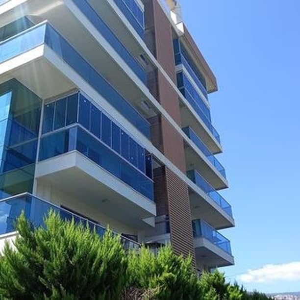 İzmir Giyotin Cam Balkon Projesi — Günsan Alüminyum